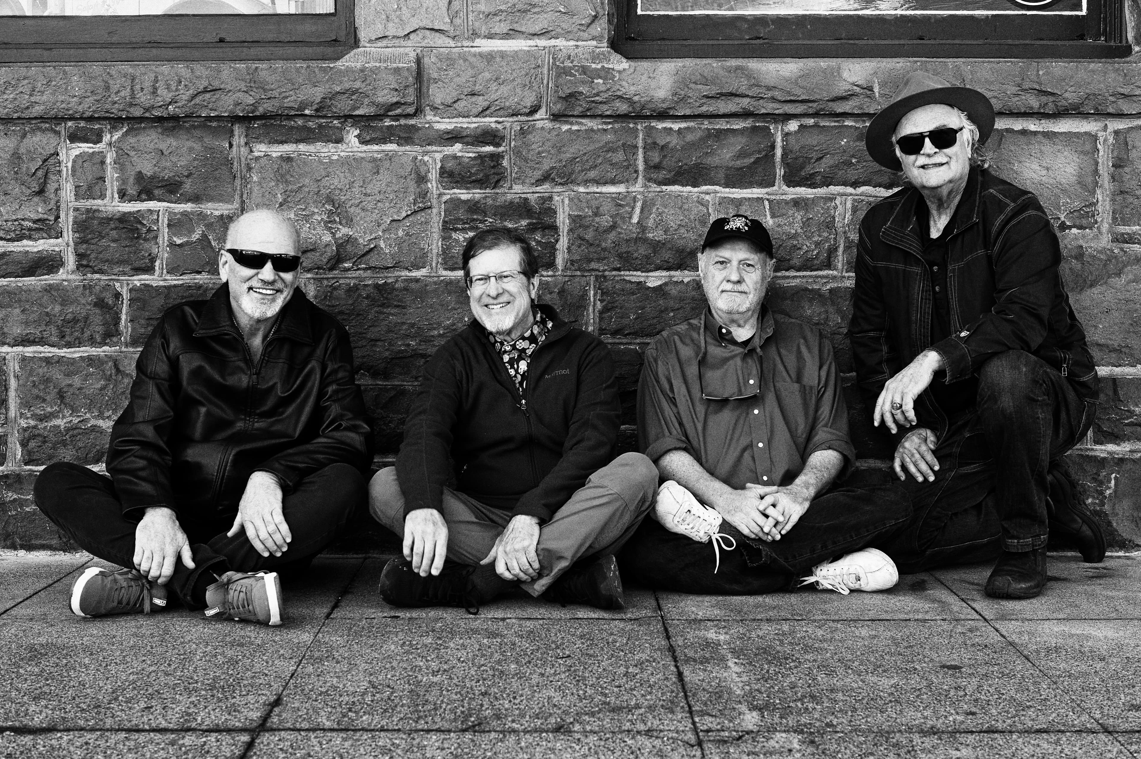 The Dustdevils are blowing again!